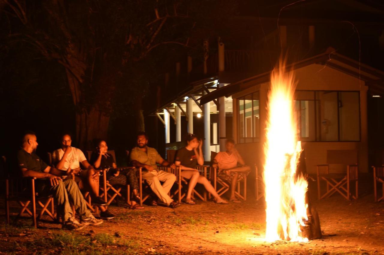 Funky Leopard Safari Lodge Bordering Yala National Park Kataragama Luaran gambar