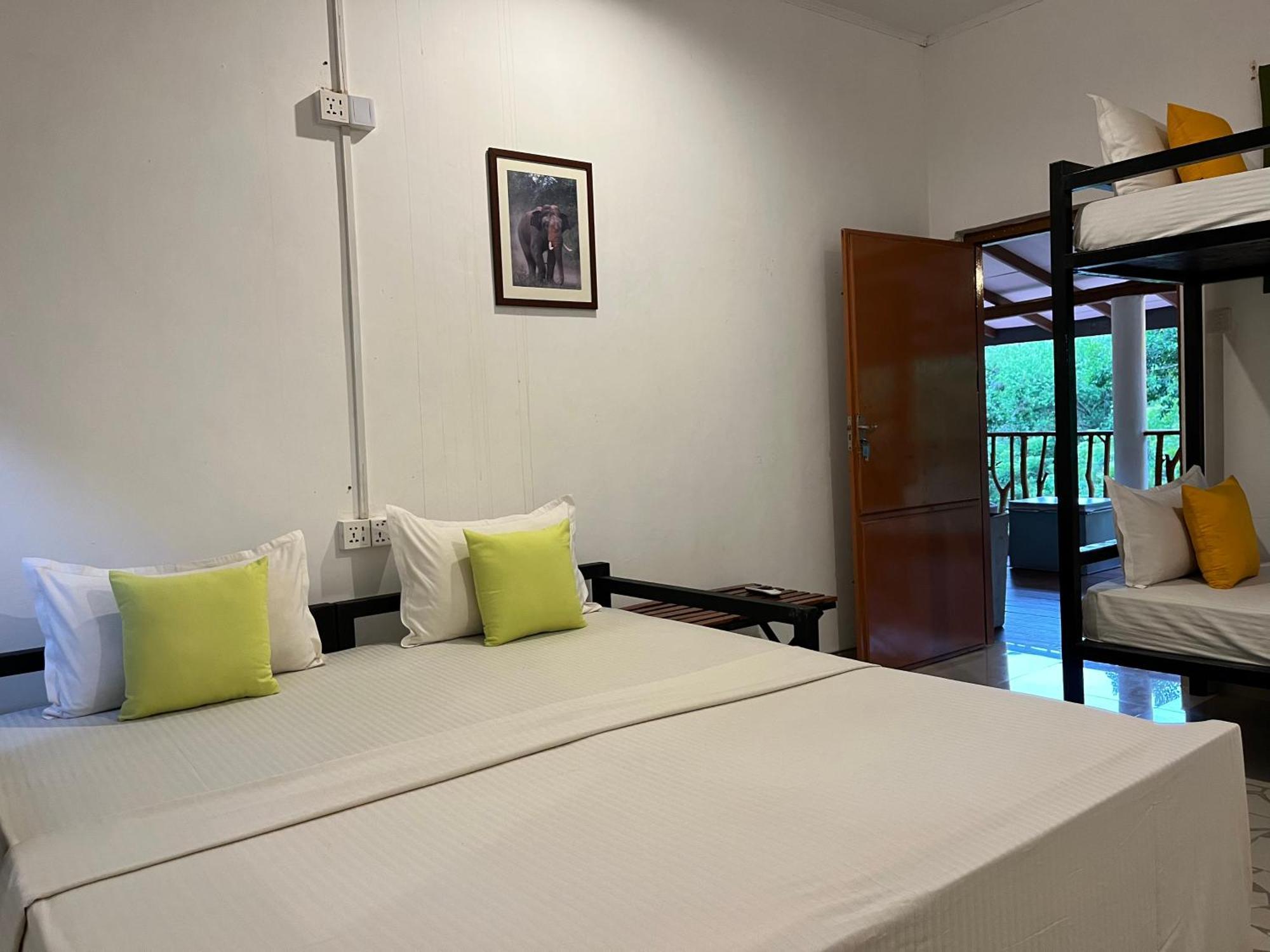 Funky Leopard Safari Lodge Bordering Yala National Park Kataragama Luaran gambar