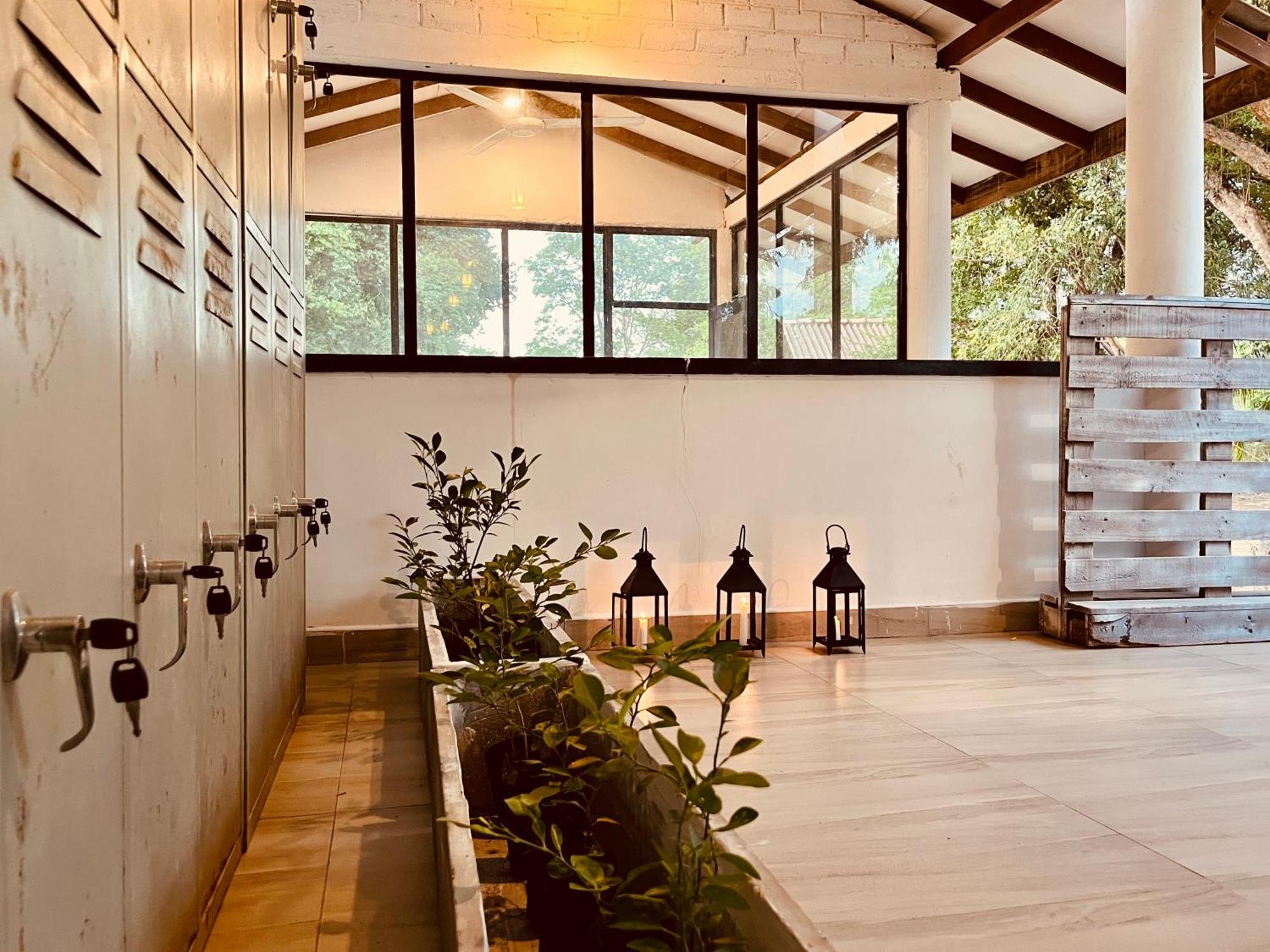 Funky Leopard Safari Lodge Bordering Yala National Park Kataragama Luaran gambar