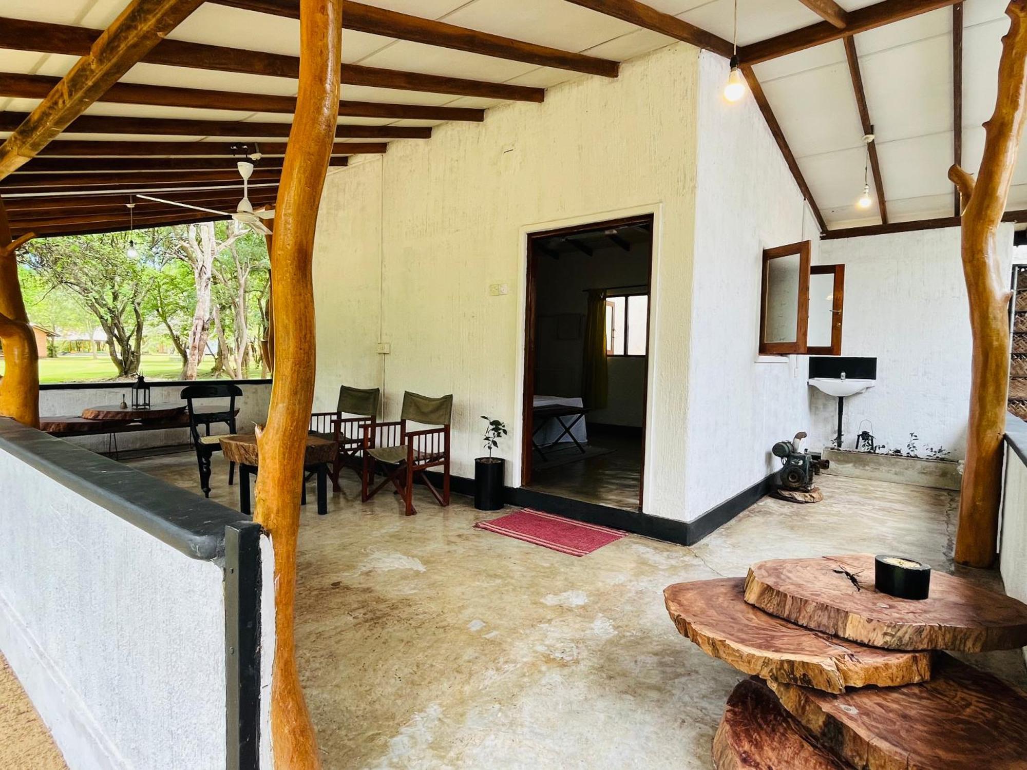 Funky Leopard Safari Lodge Bordering Yala National Park Kataragama Luaran gambar